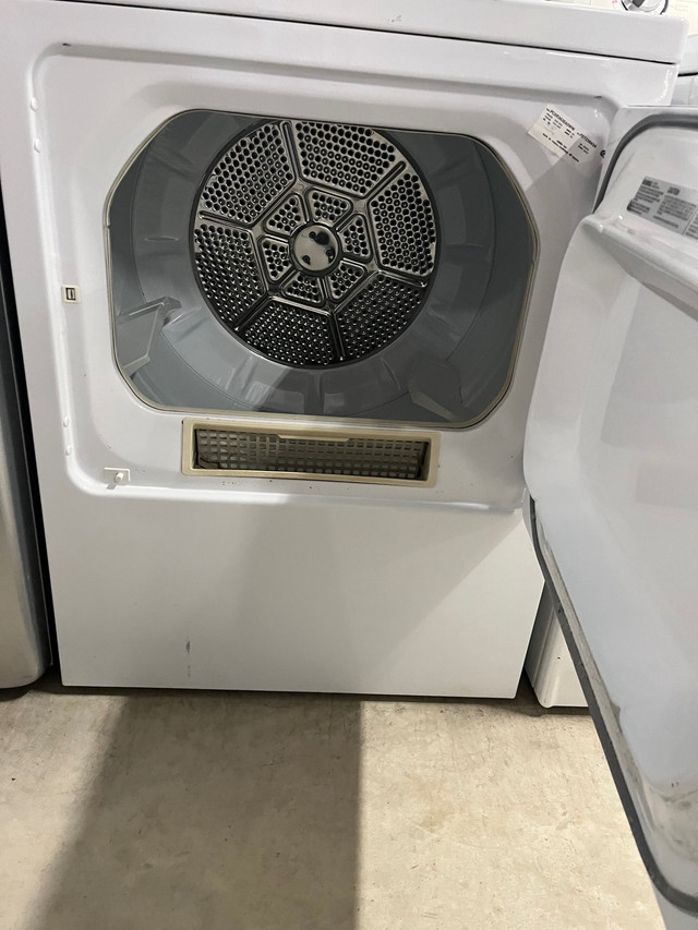  New condition, electric white dryer in Washers & Dryers in Stratford - Image 4