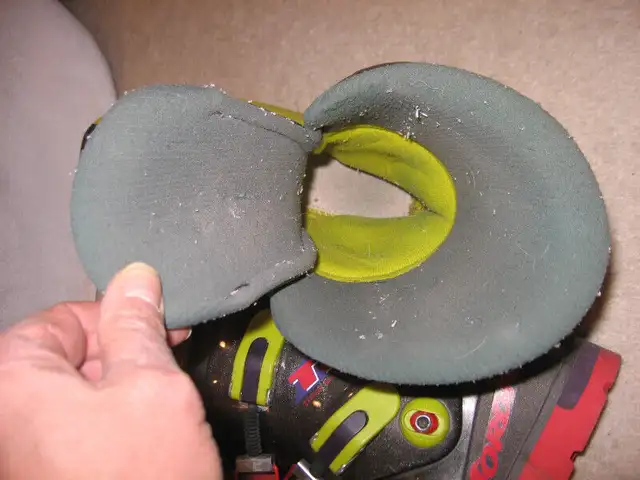 Nordica Tour Randonee TR9 Alpine Touring Ski Boots in Ski in Banff / Canmore - Image 9
