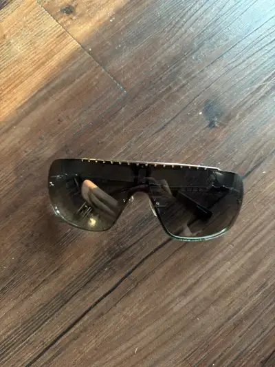 Dolce & Gabbana Wraparound Shield Sunglasses — Black / Silver — Unisex ℹ️ Rare and bold Dolce & Gabb...