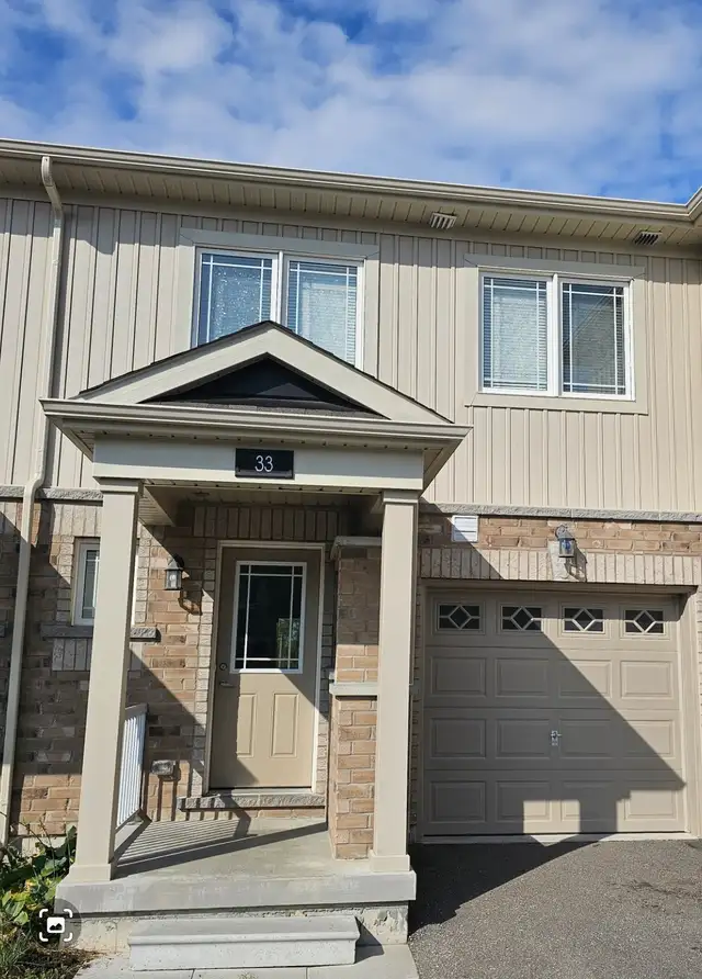 Townhouse in Barrie for rent (3 bd)