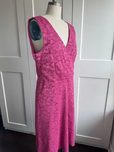 le chateau lace dress in All Categories in Ontario | Kijiji Marketplaces