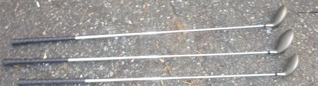 Mens Right Handed FULL 14 Golf Set Powerbilt Irons, Bear Hybrids in Golf in Sudbury - Image 9