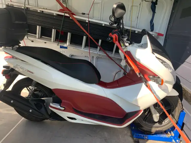 Enclosed Motorcycle transport-Tow-Spyder/Harley/Ducati-Cheap in Other in Mississauga / Peel Region - Image 5