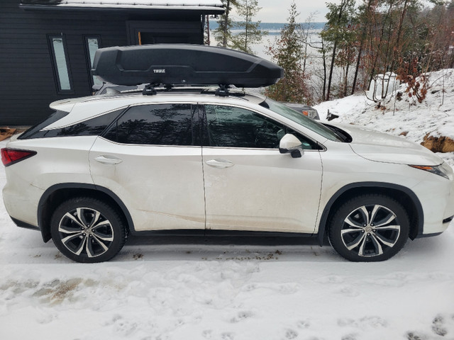 Thule Force XT XL with Thule Evo Flush Rails in Other in Belleville - Image 3