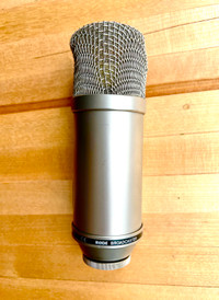 RODE Broadcaster Studio Microphone 