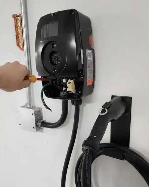 Electrician457910507390914562