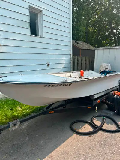 I’m selling my 14 ‘ Fibreglass boat with motor and trailer. Message me to take a look in person.