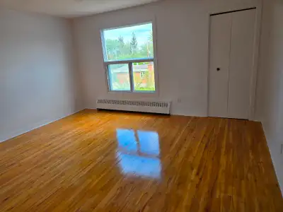 5 1/2 for rent 1850$ In laval des rapides near metros and park.
