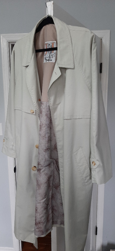 Vintage Caypre Trench Coat  for Sale in Women's - Tops & Outerwear in Oakville / Halton Region