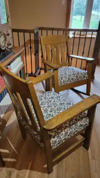 2 fauteuils antique en chêne