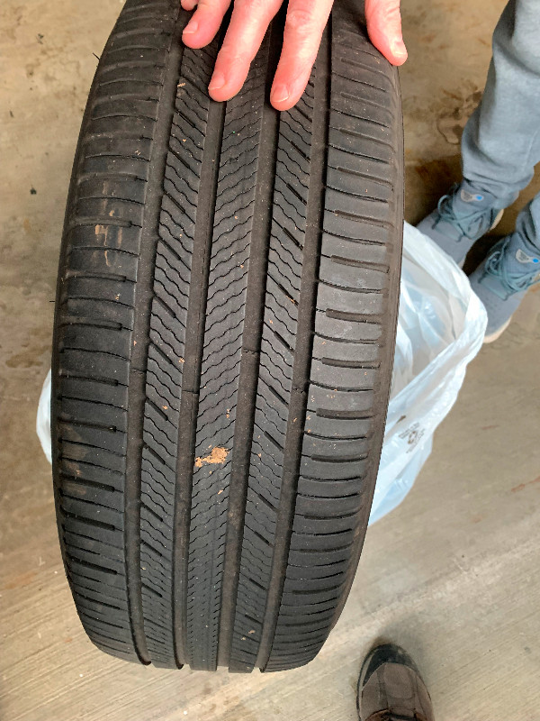 For Sale: Set of 4 Used Michelin Tires on Aluminum wheels in Tires & Rims in Hamilton - Image 2
