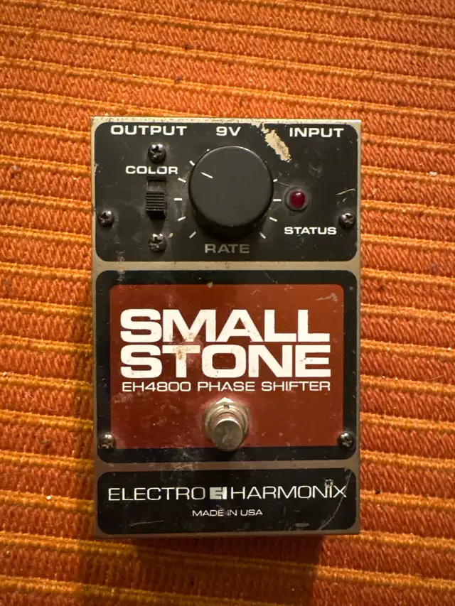 Electro-Harmonix Small Stone Phase Shifter in Amps & Pedals in City of Toronto - Image 2
