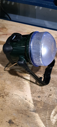 Dorcy Model 41-1015 Dual Spotlight Floodlight Lamp w/ Kickstand