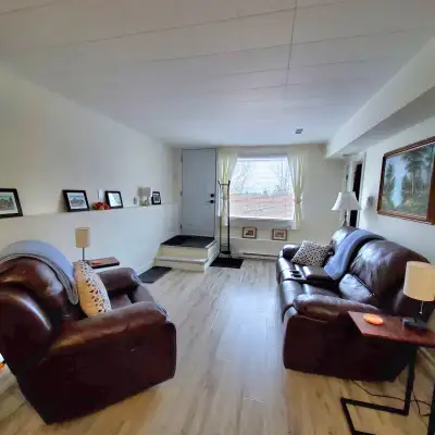 All utilities are included in this fully furnished, newly renovated, one bedroom apartment on the we...