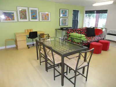 We have a legal suite to offer to college and university students in Penticton. There are 2 bedrooms...