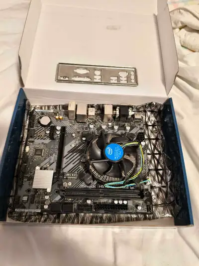 This CPU is great for gaming and multitasking. I'm selling this as a bundle because I bought an AMD...