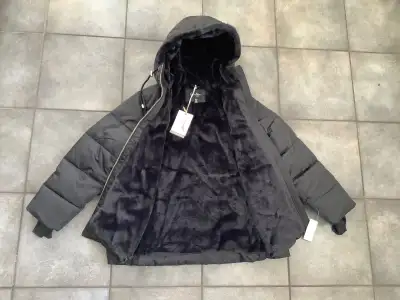 Manteau d’hiver, View more