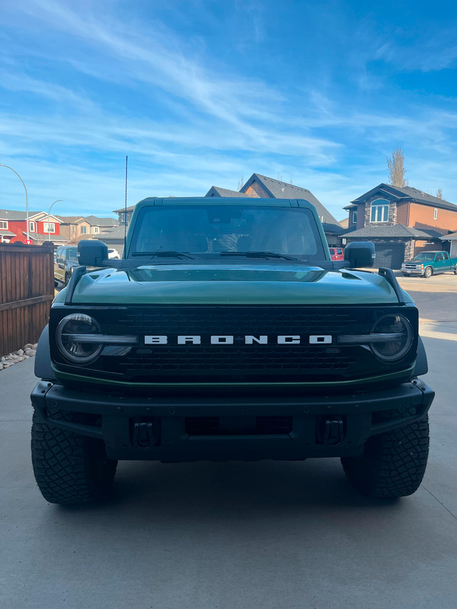 2023 Ford Bronco Wildtrak 2 door lux in Cars & Trucks in St. Albert - Image 3