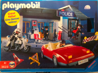 Playmobil Set# 3623 - Police Station Play Set