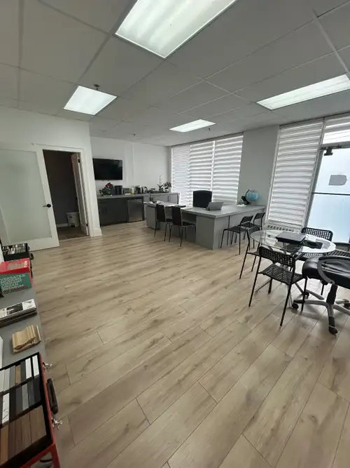 Prime Industrial warehouse space in North York available for lease with 15% office. Truck level load...