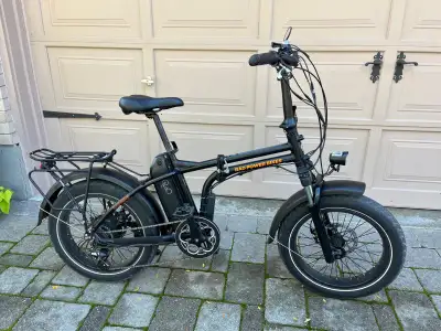 Rad Mini 4 folding e-bike (price drop), View more