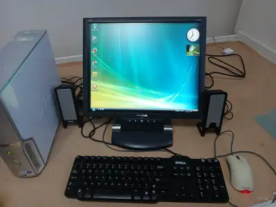 Dell Dimension 9200C, View more