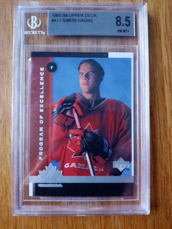 1997-98 Upper Deck Simon Gagne Rookie BGS 8.5 RC 411 Canada in Arts & Collectibles in St. Catharines - Image 2