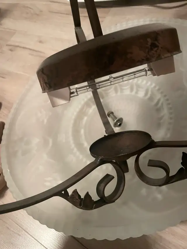 Luminaire suspendu laiton antique - Lebourgneuf in Indoor Lighting & Fans in Québec City - Image 9