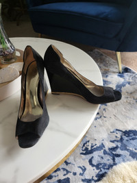 WOMENS SIZE 10 HEELS AND SILLITO'S