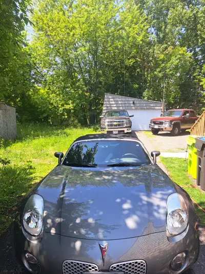 2007 Pontiac Solstice only 52,000 on it always winter stored and summer time under car cover. Update...