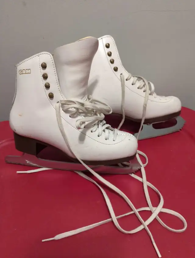 Patins filles Gam gr. 8 2/3 très bon état in Skates & Blades in Gatineau - Image 2