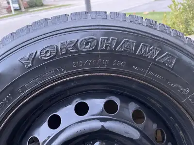 Set of 4 215/70 R16 winter tires Geolander Yokohama. Bolt Pattern 5x114.3 approx 4.5 mm tread (see p...