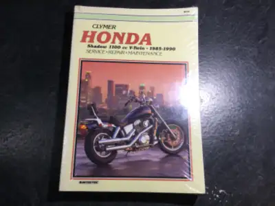 Clymer Honda Shadow 1100cc V-Twin, 1985-1990 Service Manual Contents: QUICK REFERENCE DATA CHAPTER O...