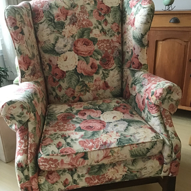 wingback chair in Chairs & Recliners in St. John's - Image 2