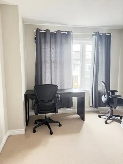 Spacious Furnished Room for Rent in Beautiful Kanata Home – Utilities Included – $900/month Indica S...
