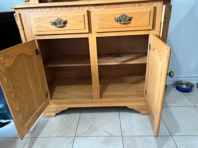 Oak China Cabinet63735878363907124