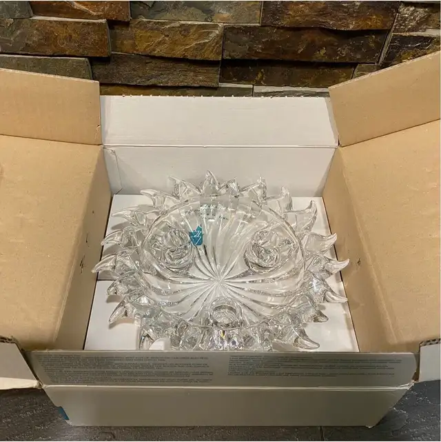 Partylite ~ Aurora Candle Holder ~ 24% lead crystal in Home Décor & Accents in Red Deer - Image 5