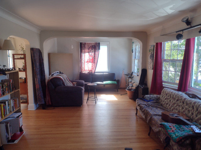 2 bedroom Sublet $2200 beautiful flat Quinpool RD  in Halifax in Long Term Rentals in City of Halifax - Image 2