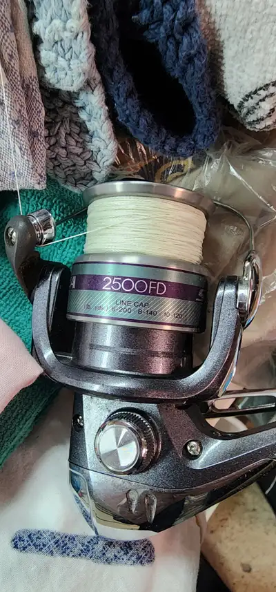 Shimano Sienna 2500FD with Shimano TDR-86M28 rod, View more
