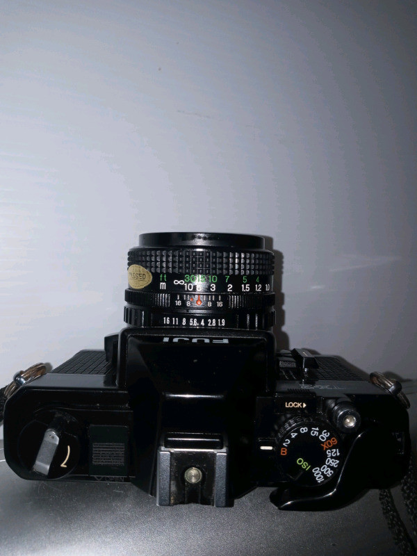 FUJi STX-2 SLR 35mm Film Camera W/50mm F/1.9 & 28-135mm F/3.54.5 dans Appareils photo et caméras  à Ville de Montréal - Image 4