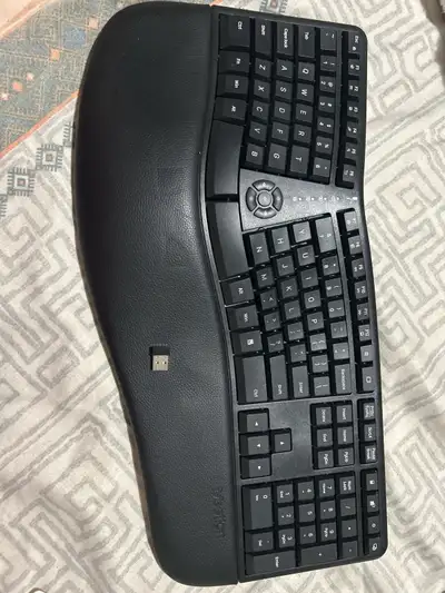 Meetion wireless Ergonomic Keyboard, View more