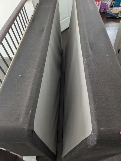 King Split Box Spring – The Brick (2022) – Lightly Used, View more
