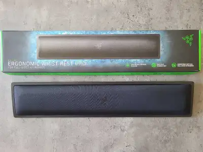 NEW Razer Ergonomic Wrist Rest Pro, View more