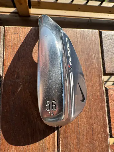 I’m selling a Nike Vr 56° Sand Wedge, in great condition. M Bounce 56/14 Sand Wedge with 56° of loft...