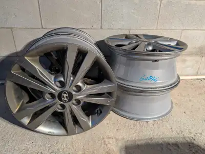 Set of four Hyundai Elantra rims.
