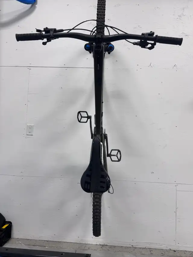 Rocky Mountain Altitude C70 in Mountain in Cranbrook - Image 4