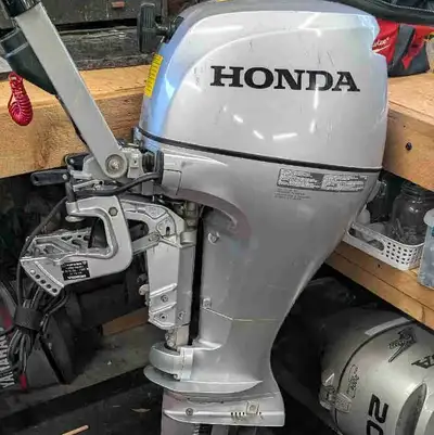 2020 Honda BF9.9D Electric start Tiller handle Short shaft Under 50 hours Includes Honda fuel tank,...