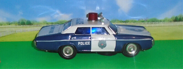Voiture De Police / Highway Patrol dans Art et objets de collection  à Laval/Rive Nord - Image 3