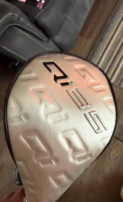 TaylorMade Qi35 Driver, View more