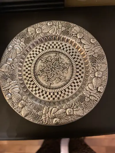 Wilton service plate, View more